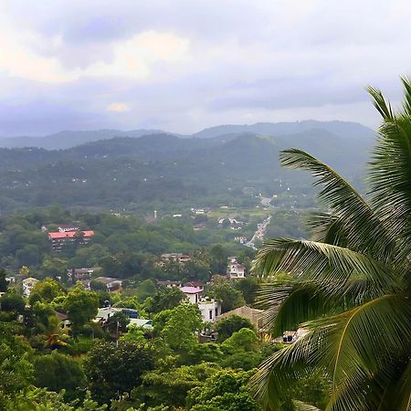 The Change Hotel Kandy Exterior photo